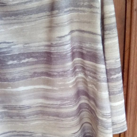 Ruby Rd. Women's Blouse in Subtle Gray and Cream - Picture 12 of 15